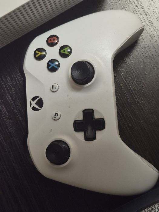 игровая приставка XBOX ONE 500гб