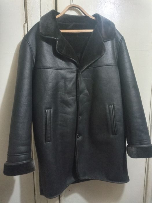 Продаю дублёнку чёрная мужская