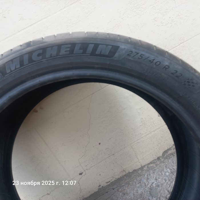 Шины 275/40 R22  2шт