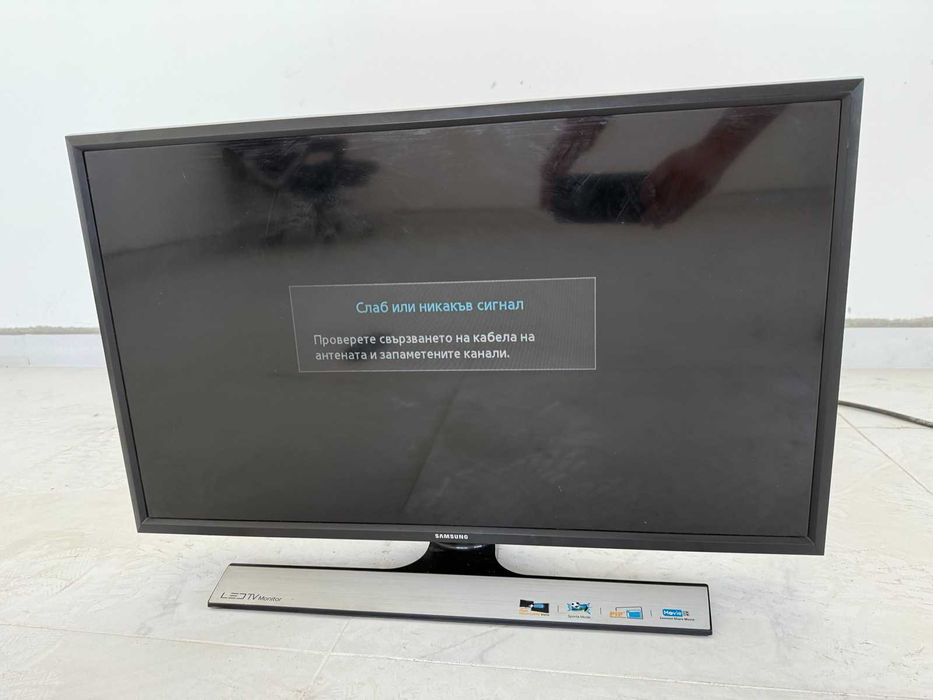 Телевизор Samsung T28E310EW