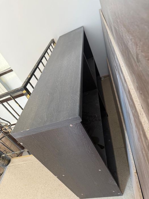 Продам стол и шкаф/полку