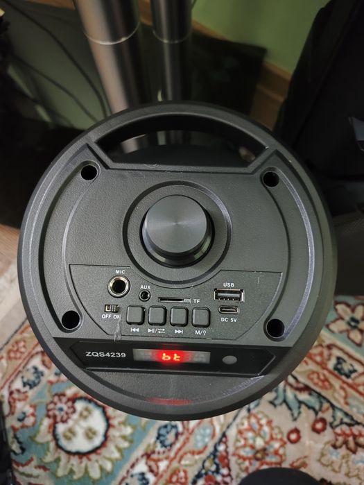 Портативная колонка.