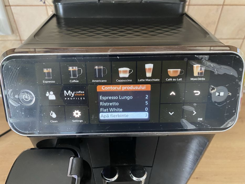 Expresir de cafea Philips  5400 LateGo ca nou