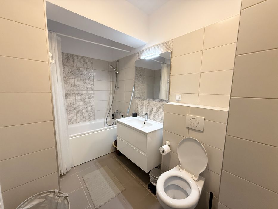 Apartament o camera, Conest Grand Residence, parcare subterana, 400e