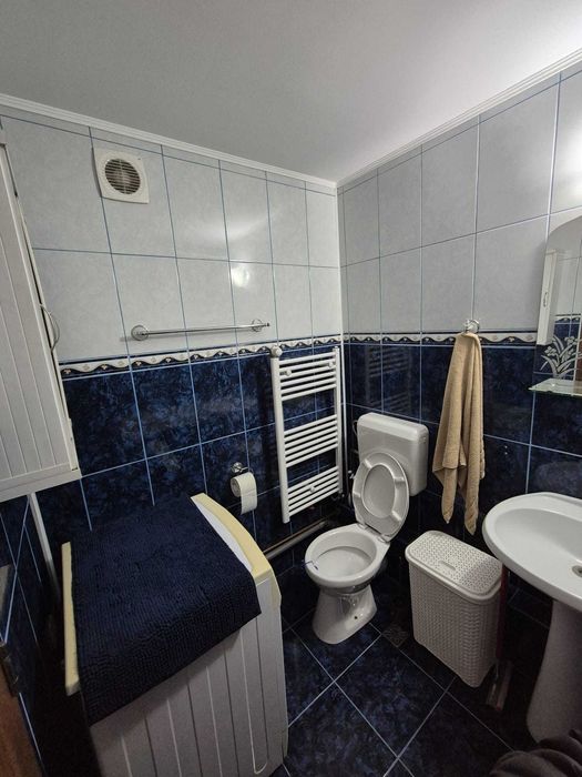 Garsoniera de inchiriat zona Costin Georgian