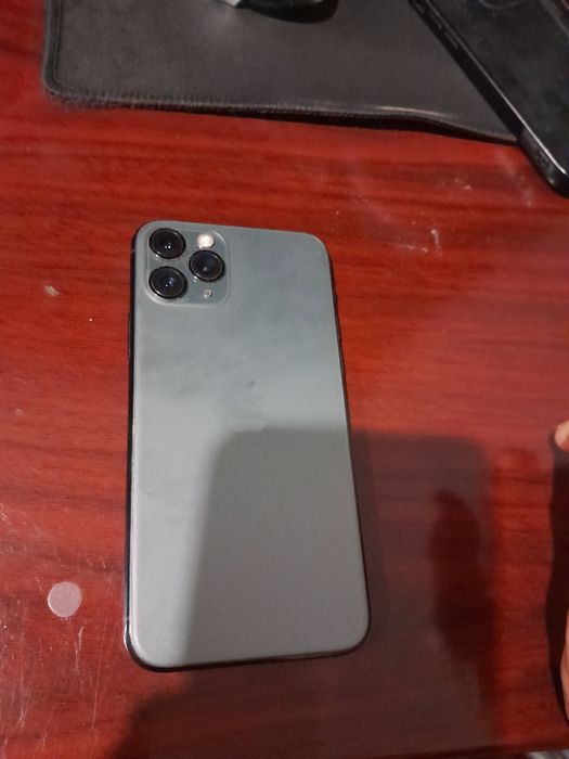 IPhone 11 pro обменяю