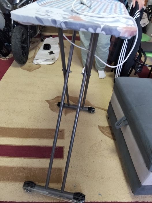 Продажа небольшая  гладильная доска