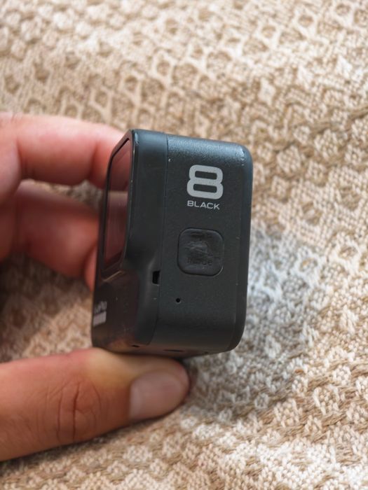 Vand Go-Pro 8 Black plus accesorii