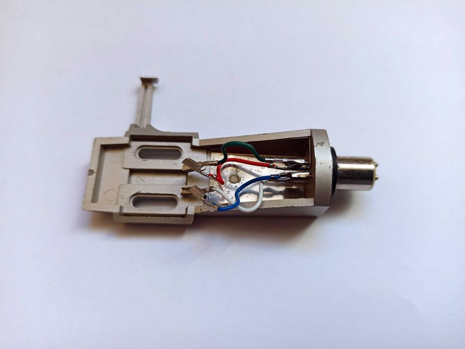 Фирменный шелл Pioneer для проигрывателей винила.