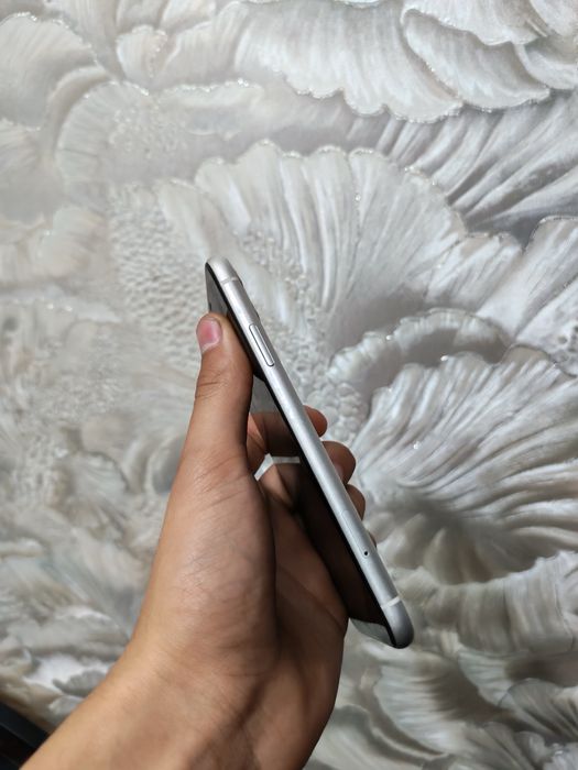 Iphone 11 ideal holatda