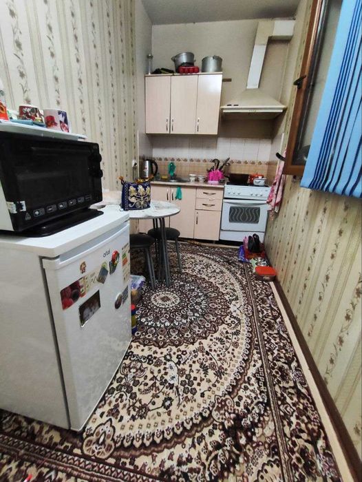 Квартира 1 хона, 2 хона килинган  1 этаж , ТАШГУ ТАШПИ, СРОЧНО