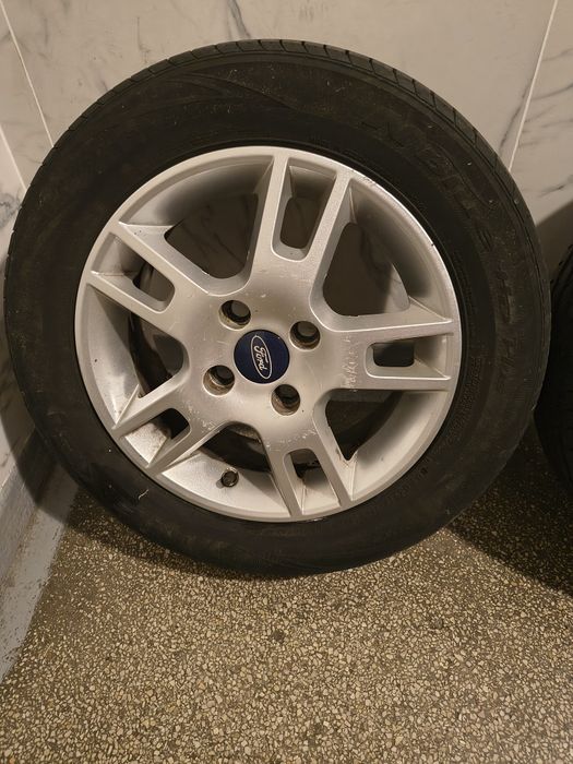 Jante Aliaj 15"in 4 prezoane pt Ford,Logan,Sandero 400 ron PRET FIXXXXXX