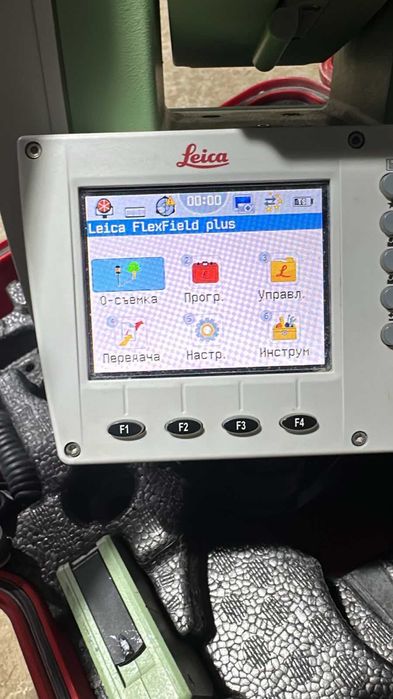 Тахеометр Leica TS09 Plus 5"R500