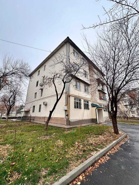 Кирпичный дом 2 комнатная квартира Массив куйлюк 4