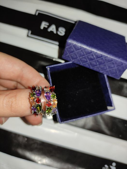 Продам серьги серебро