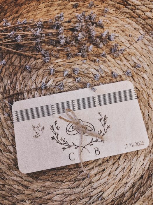 Дървен плик за пари