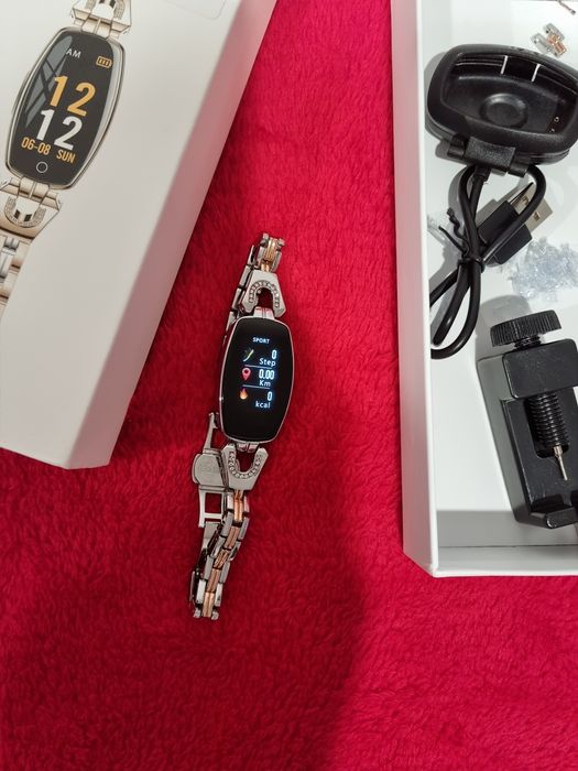 Bratara smart whatch impecabila