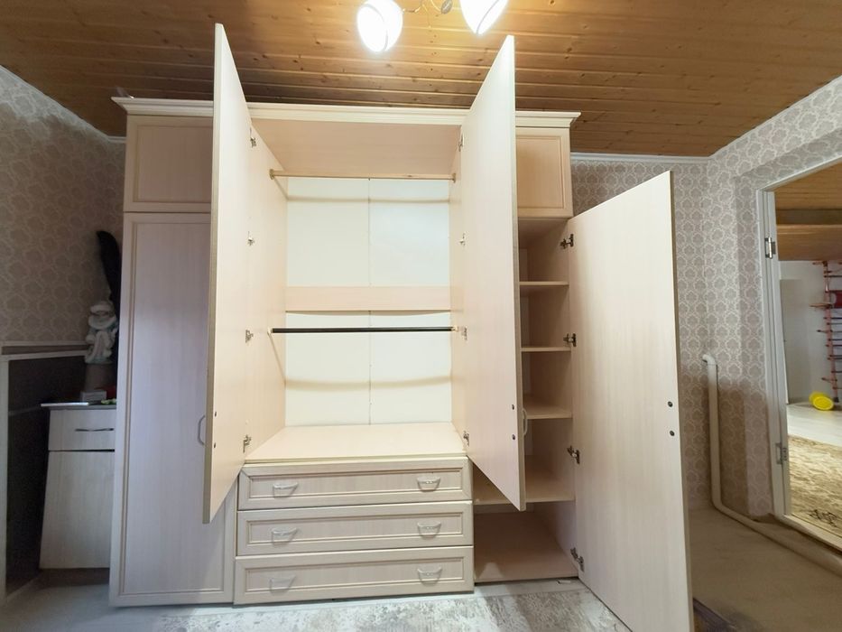 Продается шкаф ,,