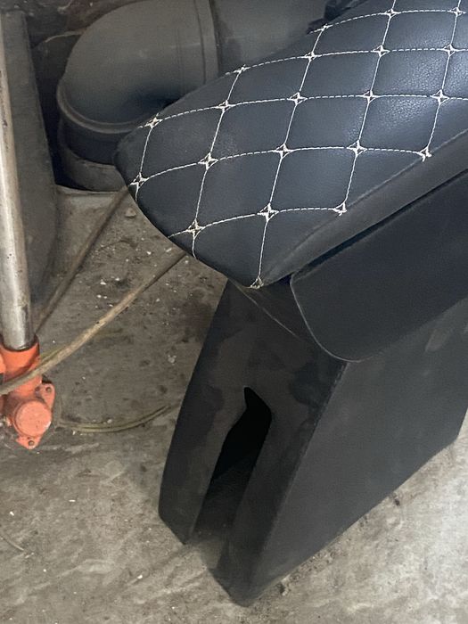 Консуль на газель и подлокотник