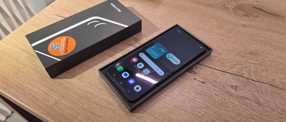 Samsung Z Flip7 512Gb 5G, 12Gb Ram | Factura & Garantie | Buy-Back |