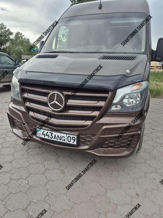 Передний бампер W906 Рестайл  Sprinter Maxton