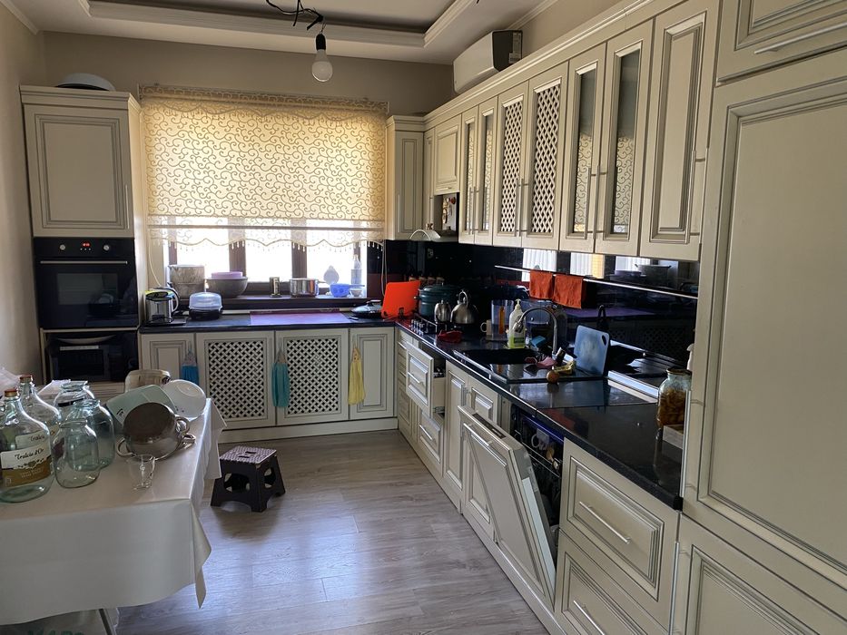Продается дом в центре село Береке