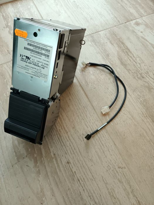 Cititor de bani Cash Code cu impachetator in MDB