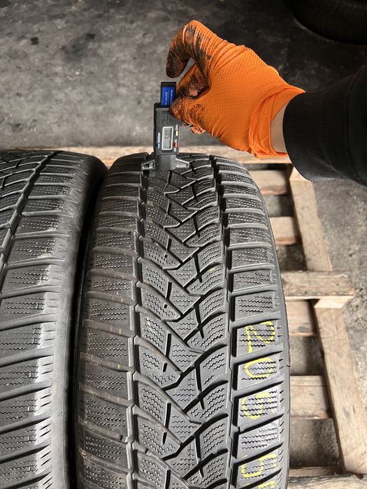 2 anvelope iarna 205/55/16 , Dunlop !