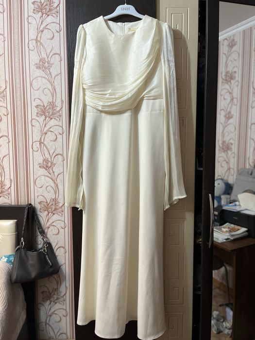 Продаю несколько платье