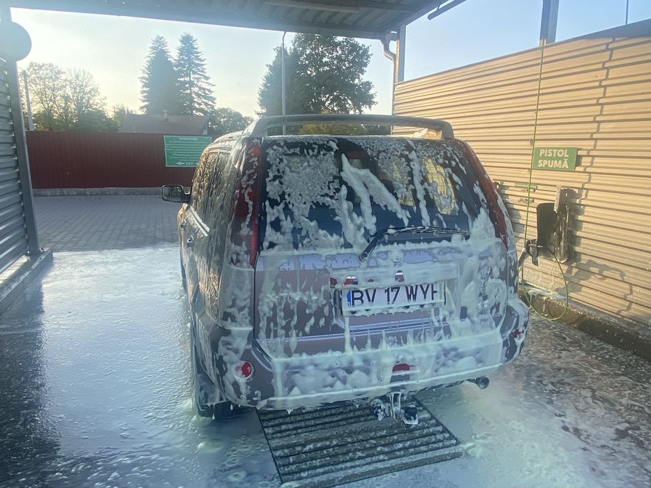 Vand Nissan x-trail sau schimb cu toareg de 2.5 cu carlig