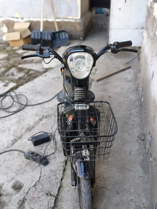 Электро скутер ск8