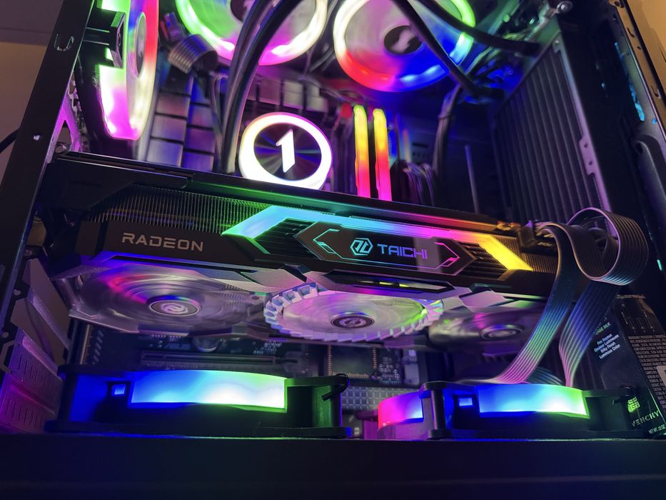 Placa video RX 6800 XT Taichi RGB 16 GB