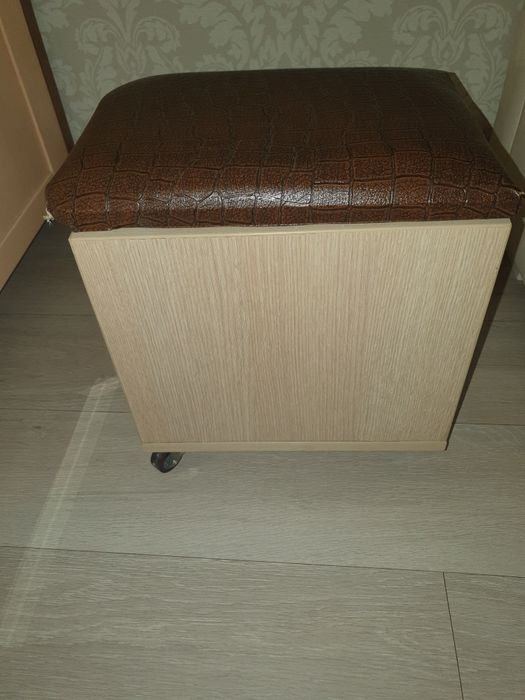 Продам пуфик за 10000