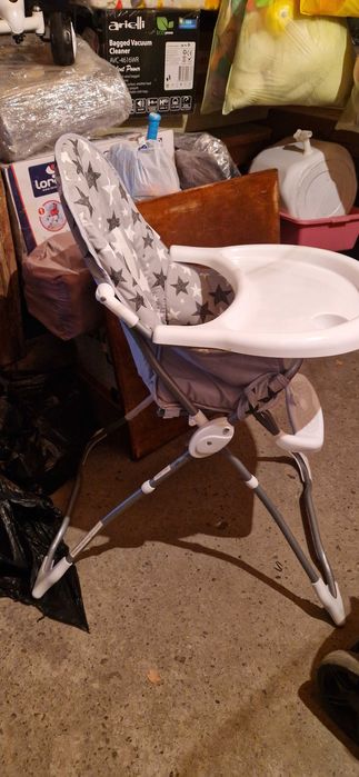 ДЕТСКИ Стол за хранене