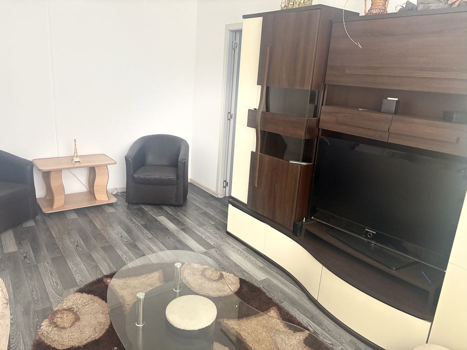 Apartament Rovinari et1