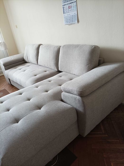 Продавам малко използван диван Валенсия покет