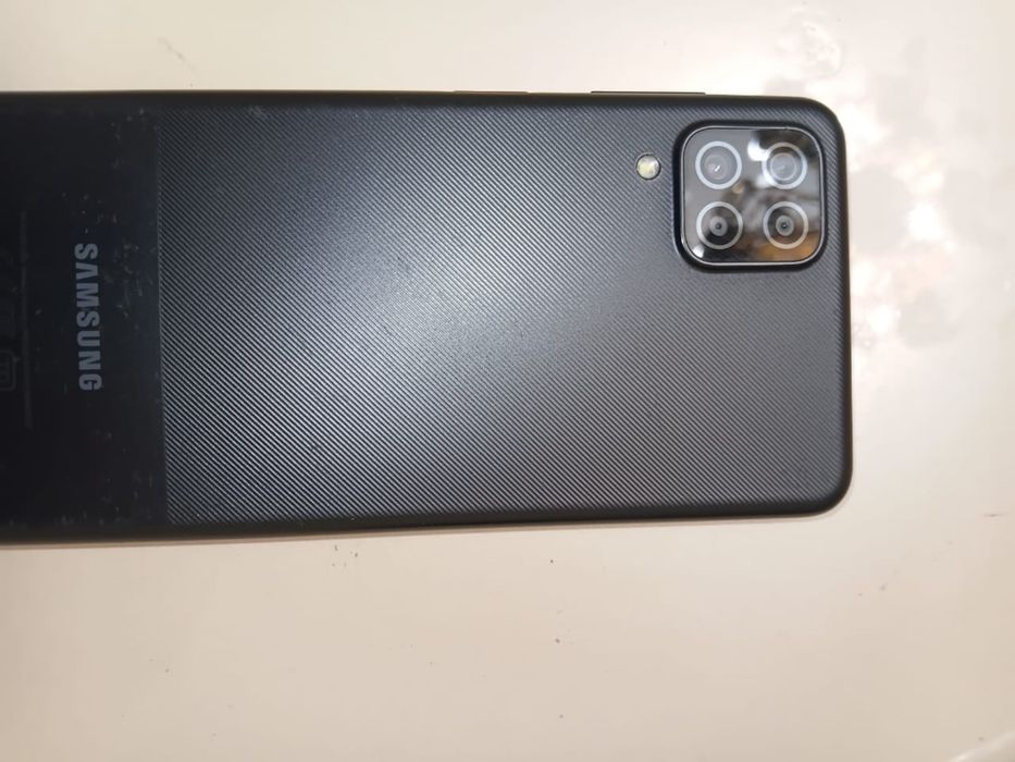 Телефон скмсунг а 12