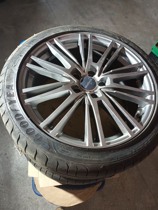 Roți de Audi Skodă VW, etc.A4,A5,A6 18" 235/40- 18  cu 8mm profil.