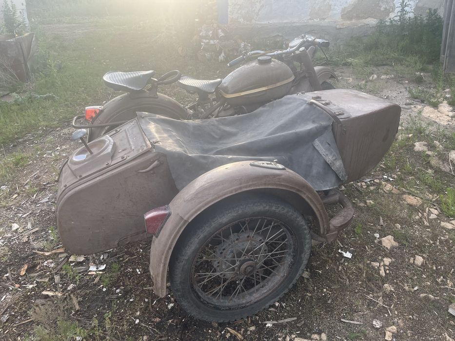 Продам Урал шестивольтовый, на полном ходу