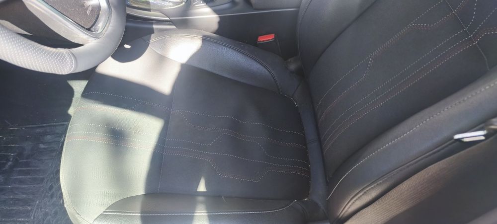 Продавам Opel Insignia