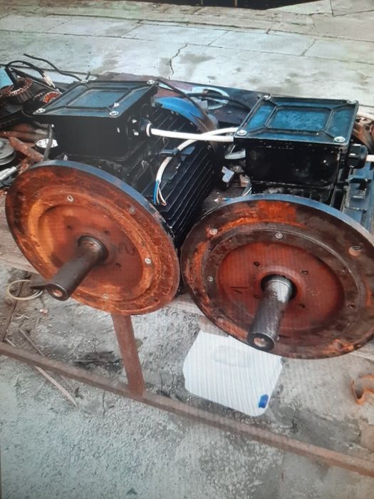 2-Generatoare cu magneti permanenti,250v-20A