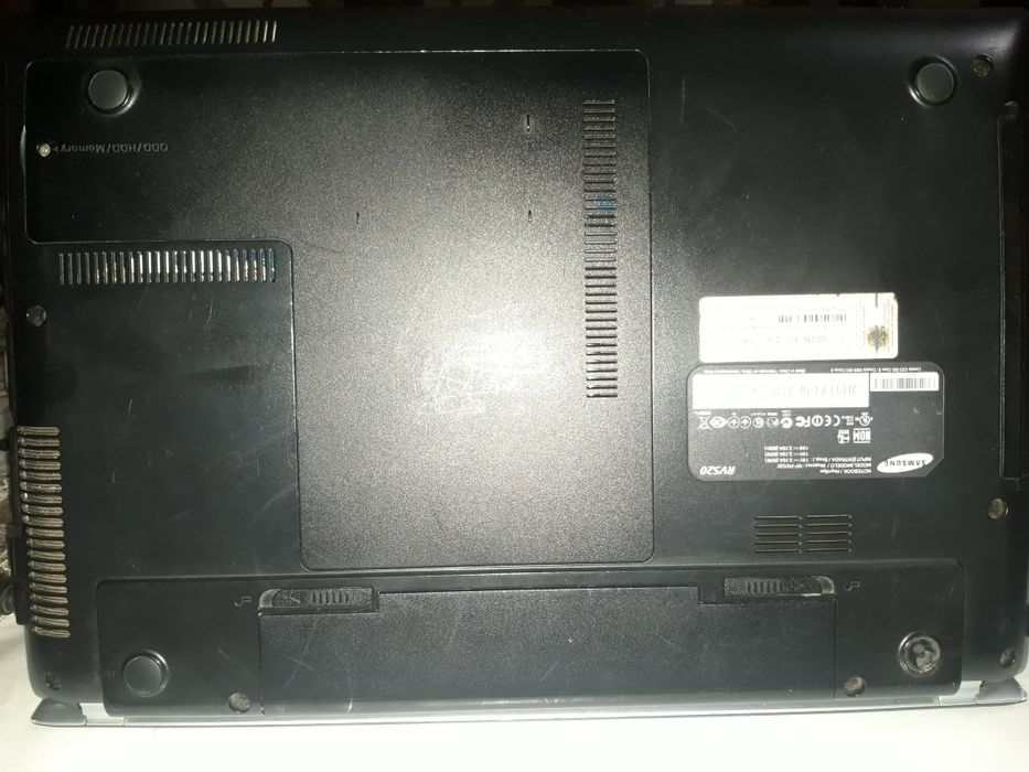 Продам ноутбук Samsung rv520-s05ru