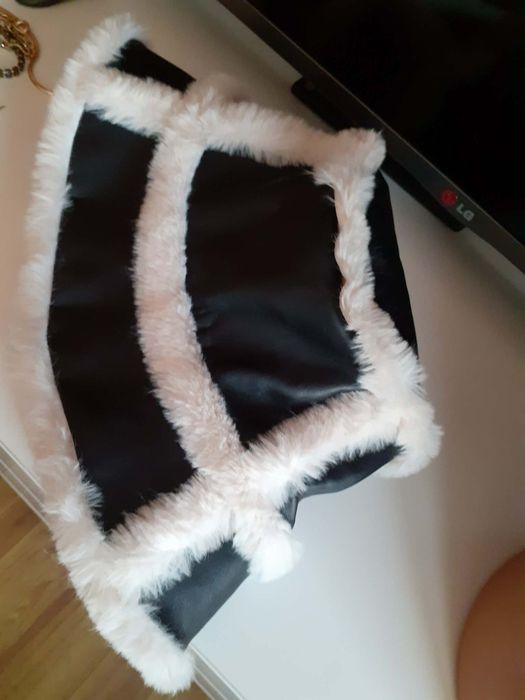 Pălărie tip buchet H&M ,nouă fără etichetă