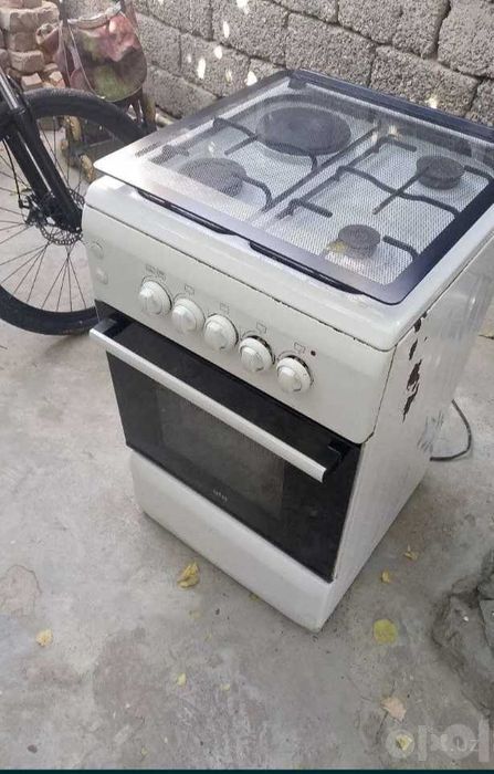 Продаётся газовая плита Артель.