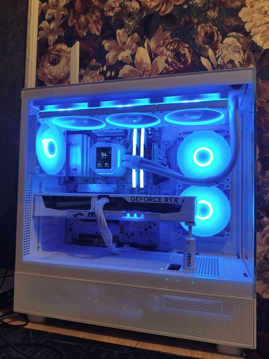 Oq keys 7700x3d rtx 5070 qimat emas