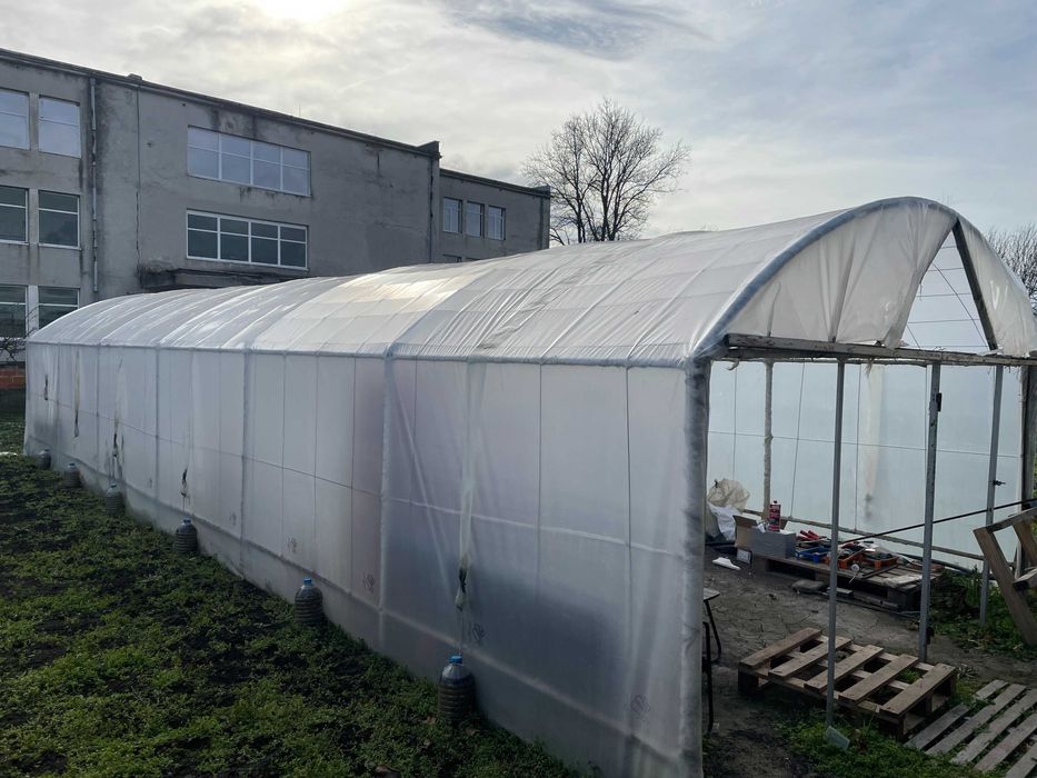 Оранжерия - стабилна метална конструкция (12.5м х 4м х 3м)
