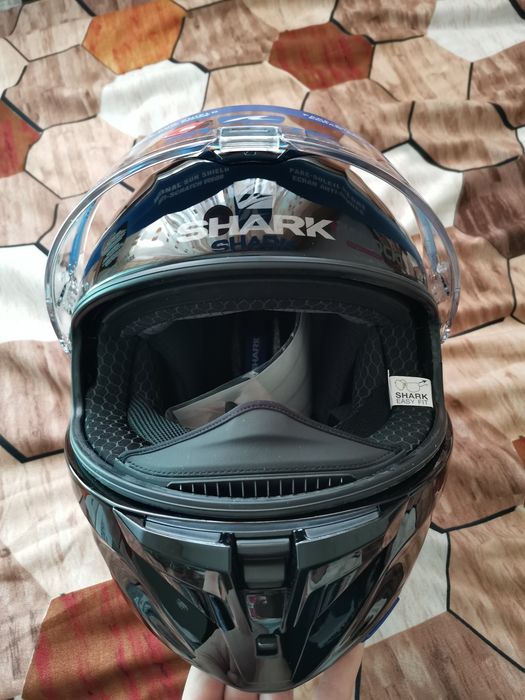 Каска за мотор Shark Spartan GT Gloss Black