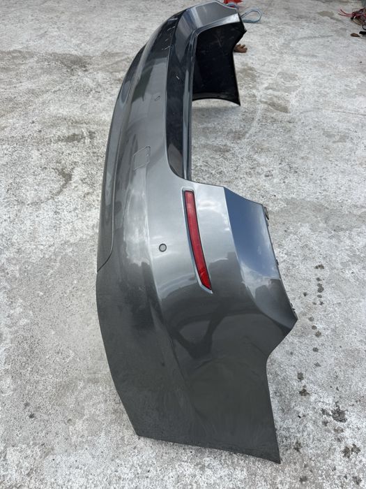 Задна броня бмв 5 ф11 фейслифт ( zadna bronia bmw f11 facelift )