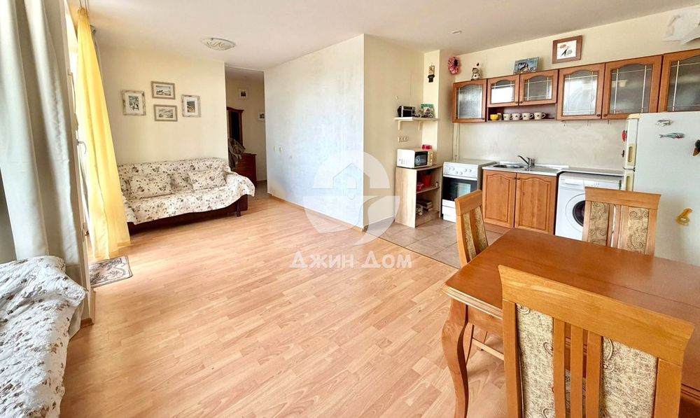 Продава се Двустаен апартамент в к.к. Слънчев бряг - 56 кв.м за 656 €/кв.м - Снимка #1