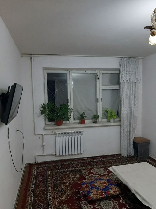Срочно продаётся 1 комнатная квартира в городе Чирчике